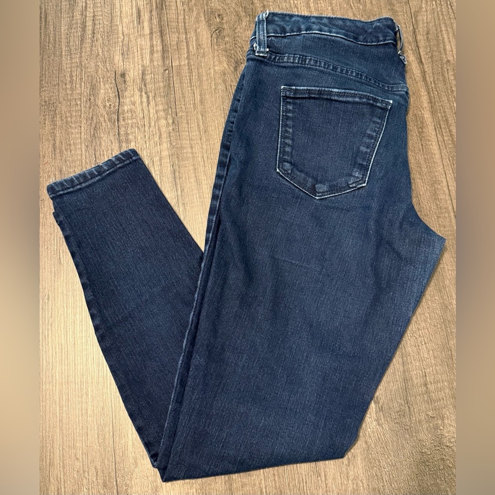 Universal Thread Dark Wash Mid Rise Jeggings (2 Available) Size 8 Short